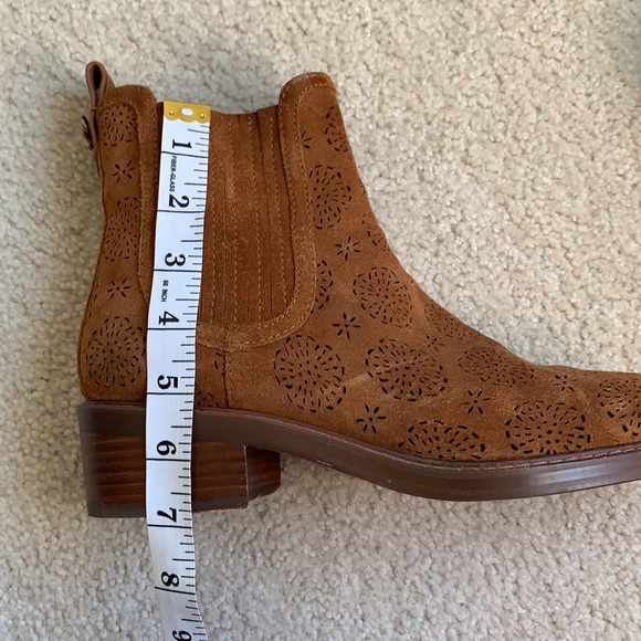 COACH Bowery tea-rose suede Chelsea bootie in Saddle - Picture 11 of 14